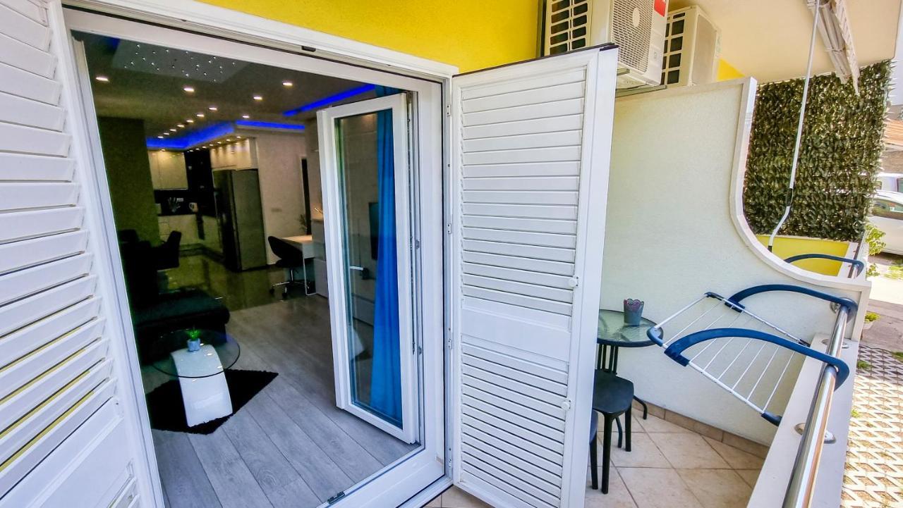 Deluxe Apartment F&M Tučepi Exterior foto